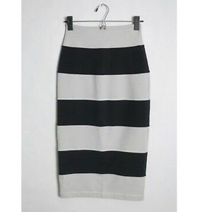 Rare lululemon yoga over skirt